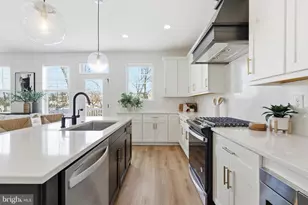 131 Charles Ln, Harleysville, PA 19438 - Photo 12