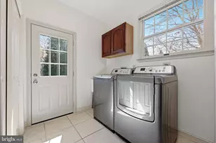 2594 Hillcrest Dr, Lansdale, PA 19446 - Photo 18