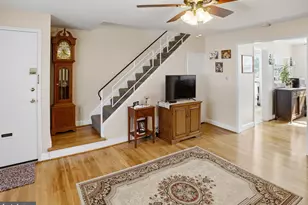 200 Maplewood Dr, Pottstown, PA 19464 - Photo 4