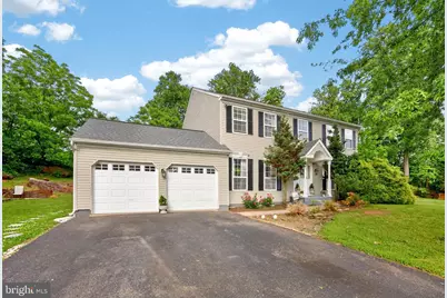 23 Hunters Run, Pottstown, PA 19464 - Photo 2