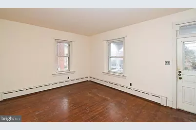 54 W Chestnut Street, Souderton, PA 18964 - Photo 12