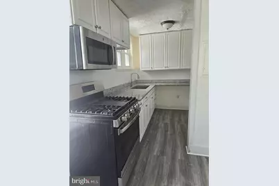 33 E Jacoby Street, Norristown, PA 19401 - Photo 2