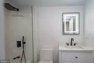 20538 Valley Forge Cir, King of Prussia, PA 19406 - Photo 18