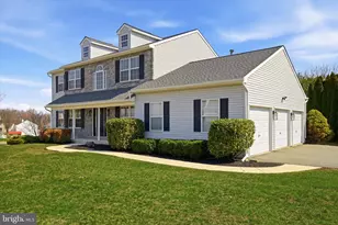 1512 Aspen Dr, Pottstown, PA 19464 - Photo 2