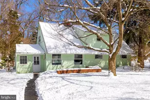 8303 Hull Dr, Glenside, PA 19038 - Photo 2