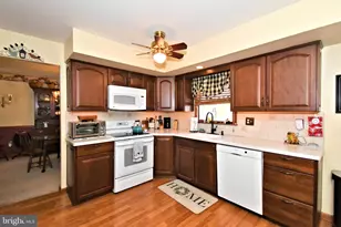 700 Alexander Dr, Hatfield, PA 19440 - Photo 16