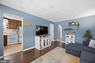 1315 Hillcrest Rd, Conshohocken, PA 19428 - Photo 6