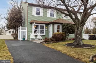 103 Cobblestone Cir, Horsham, PA 19044 - Photo 2