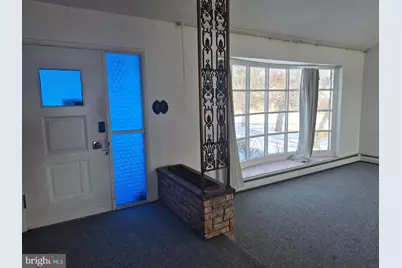 901 Montgomery Avenue, Fort Washington, PA 19034 - Photo 2