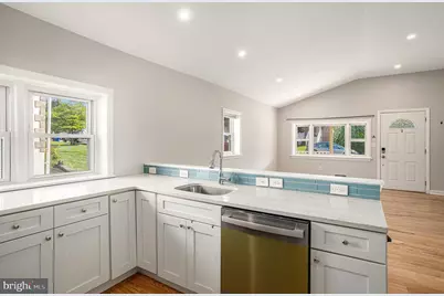 235 Roberts Avenue, Conshohocken, PA 19428 - Photo 6