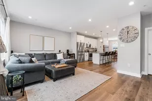 329 Chestnut St, Collegeville, PA 19426 - Photo 2