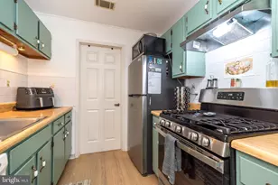 906 Dogwood Ct, Lansdale, PA 19446 - Photo 4