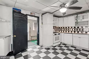 30 W 6th St, Lansdale, PA 19446 - Photo 16