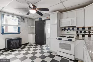 30 W 6th St, Lansdale, PA 19446 - Photo 4