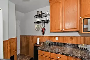 406 S 3rd Ave, Royersford, PA 19468 - Photo 18