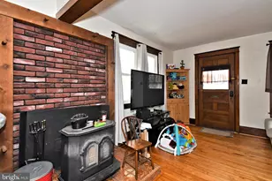 406 S 3rd Ave, Royersford, PA 19468 - Photo 12