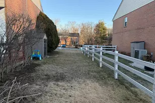 215 Laureen Rd, Schwenksville, PA 19473 - Photo 4