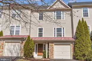 403 Devon Ct, North Wales, PA 19454 - Photo 2