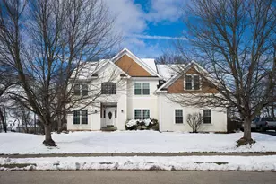 56 Red Cedar Cir, Collegeville, PA 19426 - Photo 2