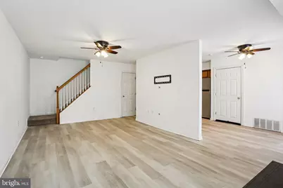 402 Middleton Place, Norristown, PA 19403 - Photo 4