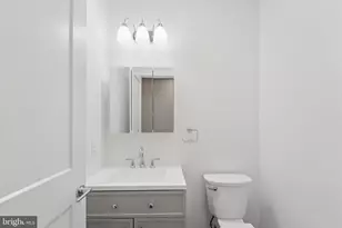 1049 W Lancaster Ave, Bryn Mawr, PA 19010 - Photo 10