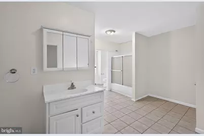 389 E Hector Street, Conshohocken, PA 19428 - Photo 24