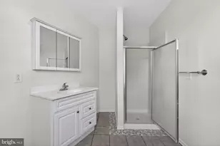 389 E Hector St, Conshohocken, PA 19428 - Photo 26