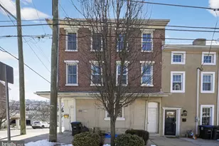 389 E Hector St, Conshohocken, PA 19428 - Photo 2