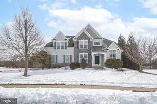 362 Meadow Ln, Telford, PA 18969 - Photo 1