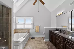 102 Clover Leaf Ln, North Wales, PA 19454 - Photo 18