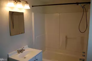 302 E Howard St, Pottstown, PA 19464 - Photo 6