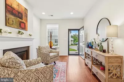 425 Cherry Blossom Lane, Norristown, PA 19403 - Photo 4