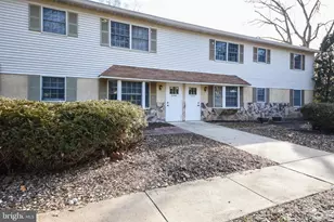 2104-2 Whitpain Hills, Blue Bell, PA 19422 - Photo 2