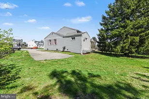 1701 Harmon Rd, Conshohocken, PA 19428 - Photo 6