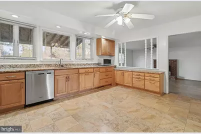 3219 E Hayes Road, Norristown, PA 19403 - Photo 10