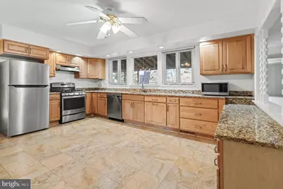 3219 E Hayes Road, Norristown, PA 19403 - Photo 8