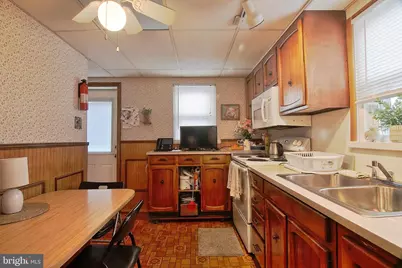 220 Wilson Street, Pottstown, PA 19464 - Photo 6