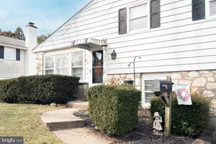 616 Green St, Lansdale, PA 19446 - Photo 2