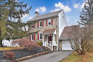 23 Carriage Ln, Norristown, PA 19401 - Photo 1