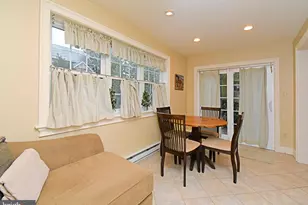 23 Carriage Ln, Norristown, PA 19401 - Photo 20