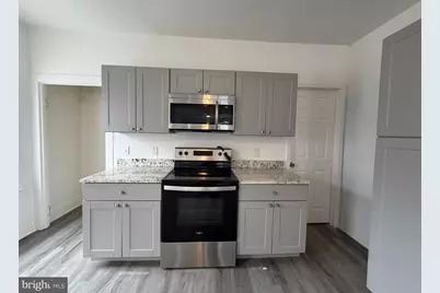 731 E 4th Street, Bridgeport, PA 19405 - Photo 4