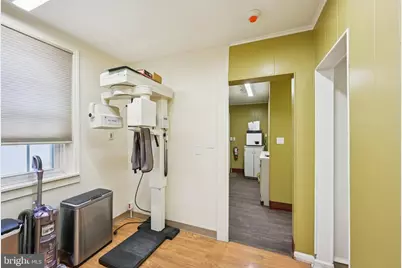 306 E 4th Street, Bridgeport, PA 19405 - Photo 16