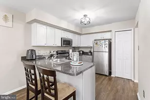 767 Hunter Dr, Pennsburg, PA 18073 - Photo 10