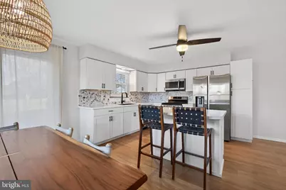 207 Cherrywood Court, Pottstown, PA 19464 - Photo 2