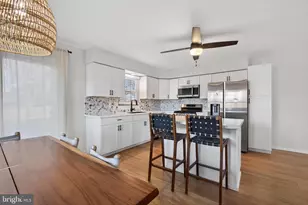 207 Cherrywood Ct, Pottstown, PA 19464 - Photo 2