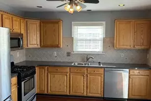 660 Chadbourne Ct, Harleysville, PA 19438 - Photo 6