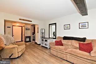 2620 Hillcrest Ave, Norristown, PA 19401 - Photo 6