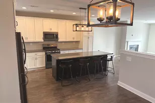 201 Cadence Ct, Collegeville, PA 19426 - Photo 4