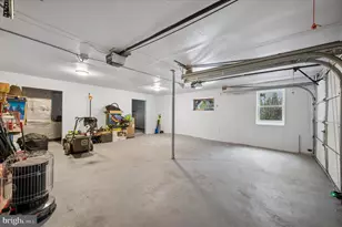 906 Division Ave, Willow Grove, PA 19090 - Photo 22