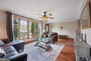 906 Division Ave, Willow Grove, PA 19090 - Photo 2